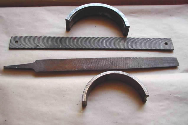 3. Torsioned Damascus Claw