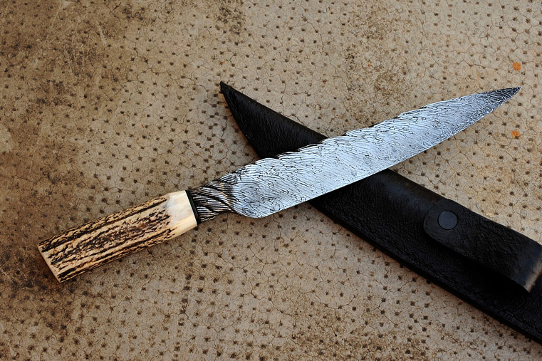 AES Custom Knives / Ariel Salaverria Knives Portfolio